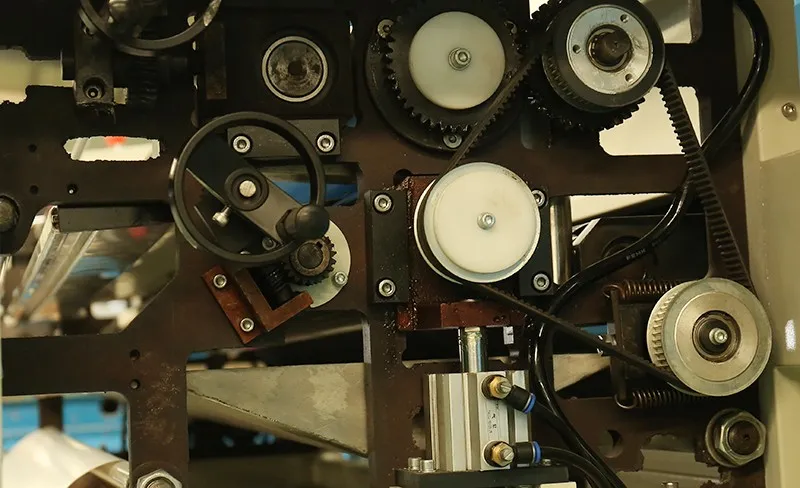 広告用フラッドUVコーティング機