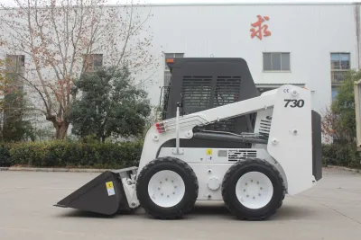 スキッドステアローダー 730