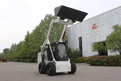 全輪操舵ローダー