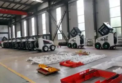 小型スキッドステア